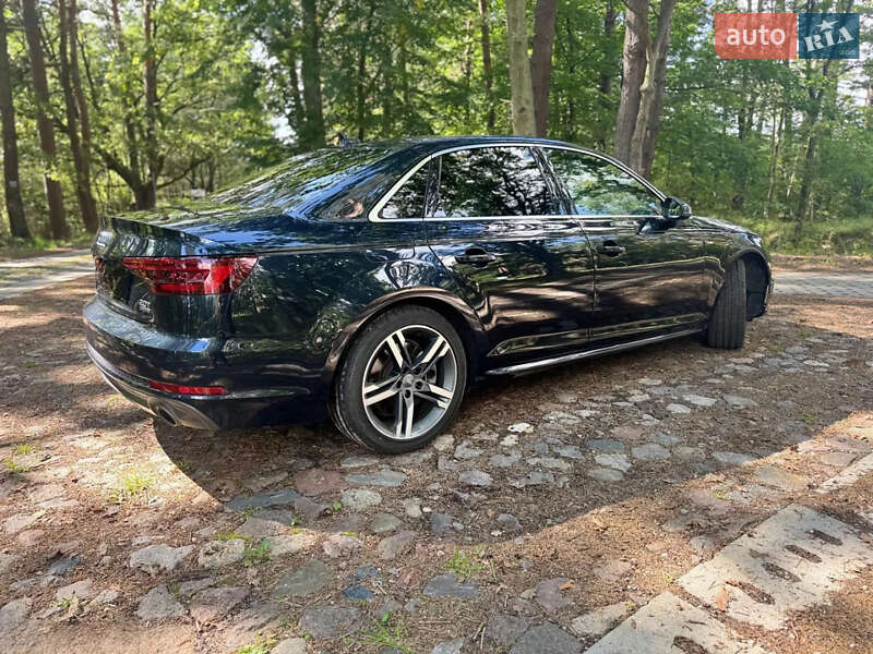 Седан Audi A4 2018 в Киеве