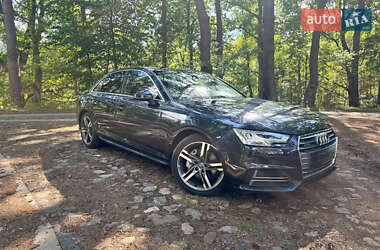 Седан Audi A4 2018 в 