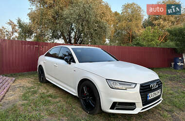 Седан Audi A4 2016 в 