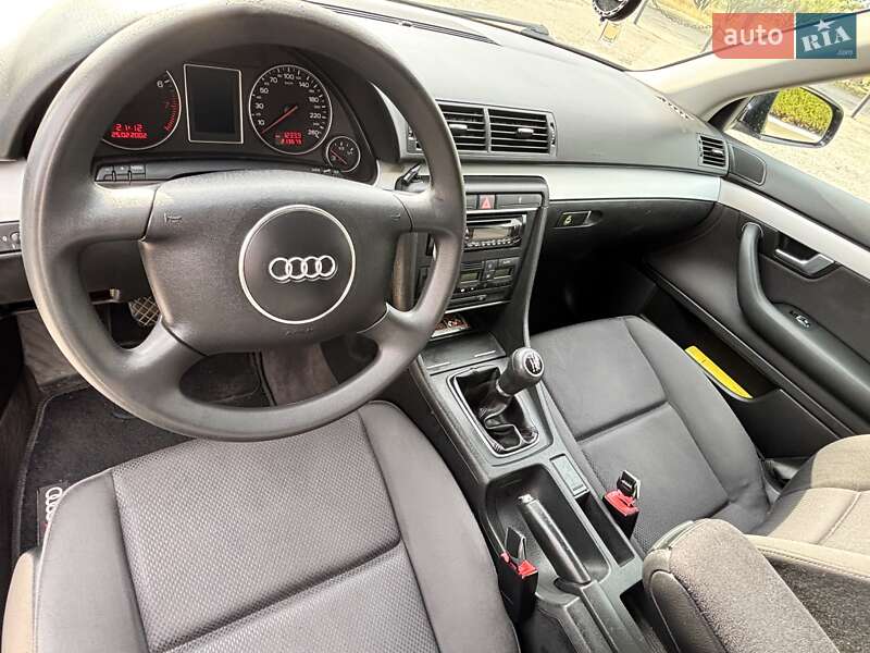 Седан Audi A4 2003 в Харькове