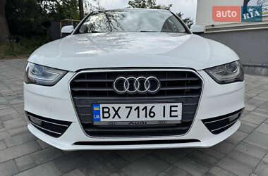 Седан Audi A4 2012 в Острозі