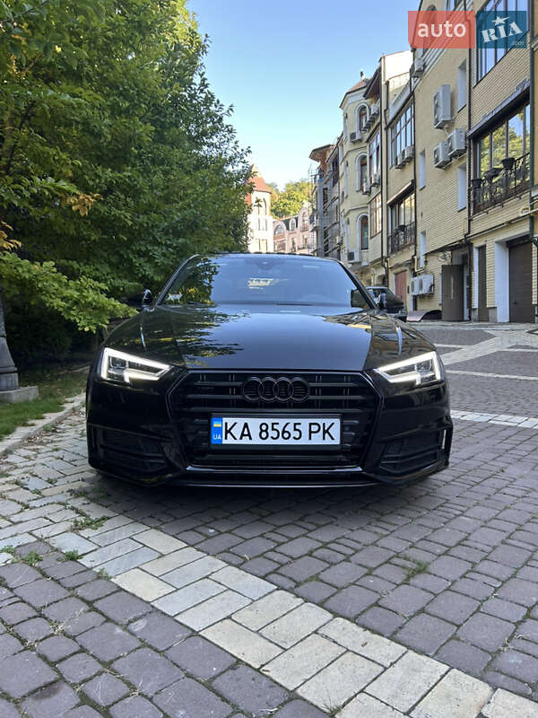 Седан Audi A4 2018 в Киеве