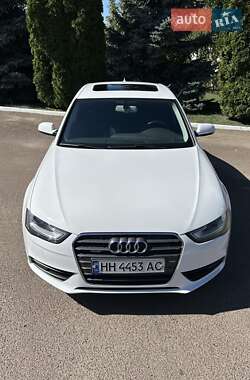 Седан Audi A4 2014 в 