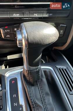 Седан Audi A4 2014 в 