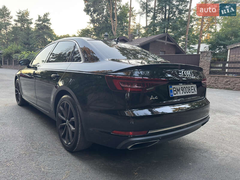 Седан Audi A4 2019 в Киеве