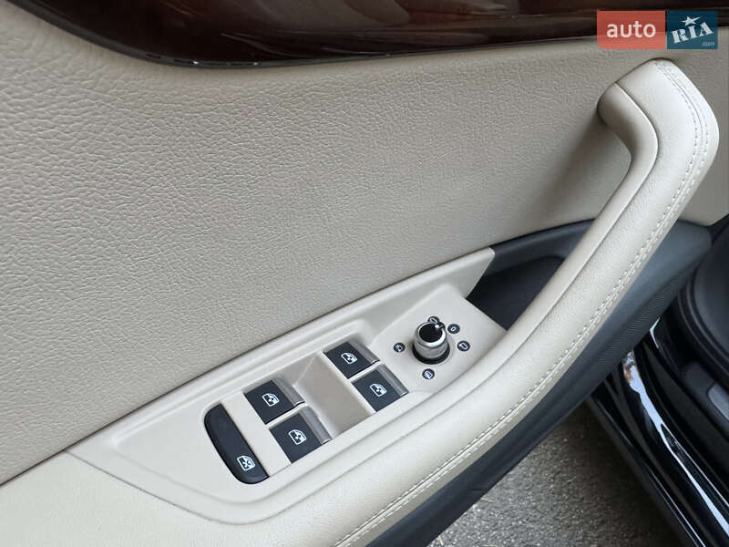 Седан Audi A4 2019 в Киеве