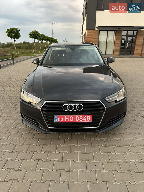 Audi A4 2019