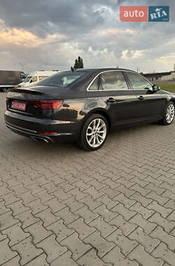 Седан Audi A4 2019 в 
