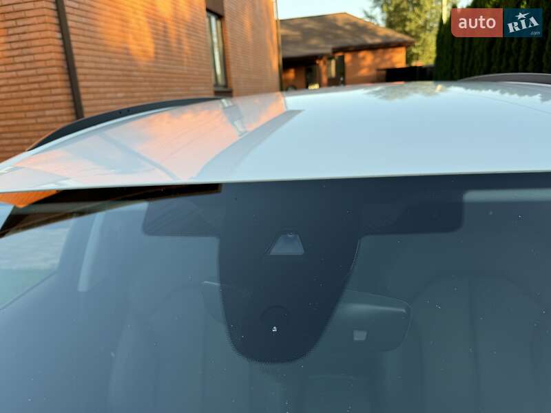 Универсал Audi A4 2020 в Киеве