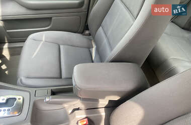 Седан Audi A4 2001 в 