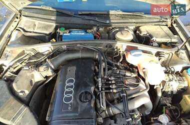 Седан Audi A4 1997 в 