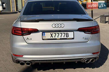 Седан Audi A4 2017 в 