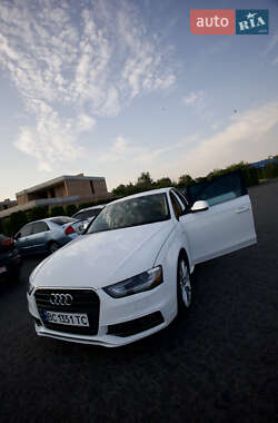 Седан Audi A4 2014 в 