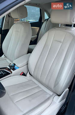 Седан Audi A4 2021 в 