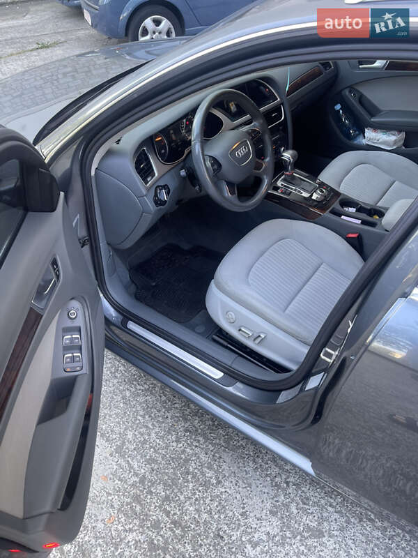 Универсал Audi A4 2014 в Ивано-Франковске