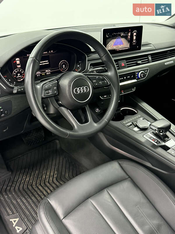 Седан Audi A4 2018 в Одессе