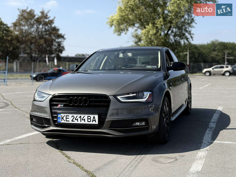 Audi A4 2015