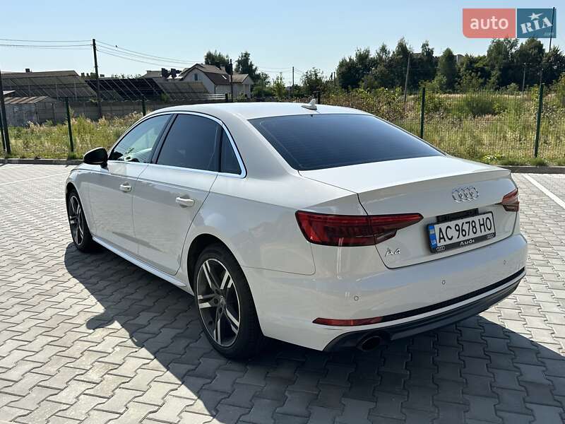 Седан Audi A4 2016 в Луцьку