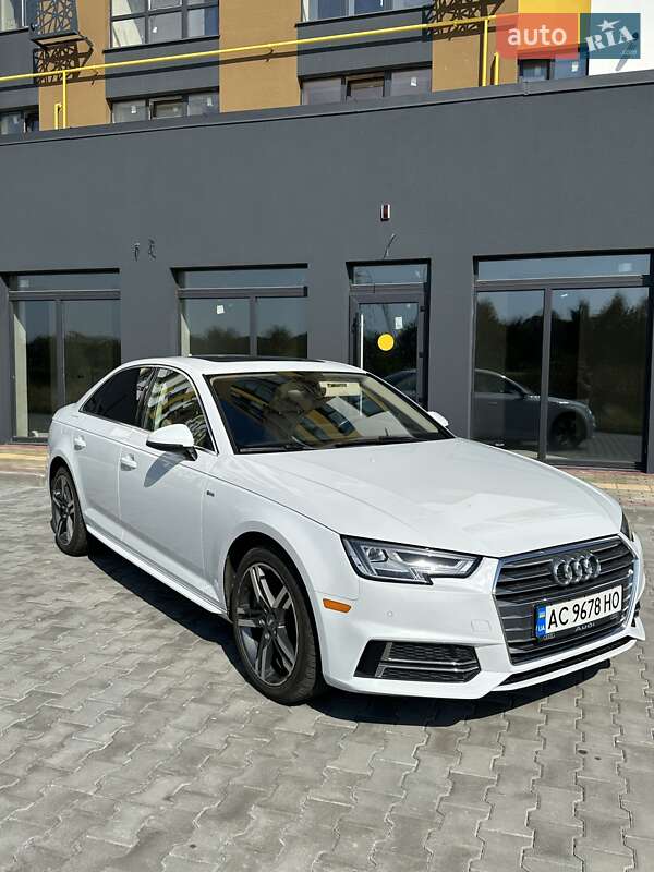 Седан Audi A4 2016 в Луцьку