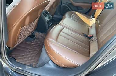Седан Audi A4 2018 в 