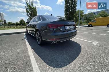Седан Audi A4 2018 в 