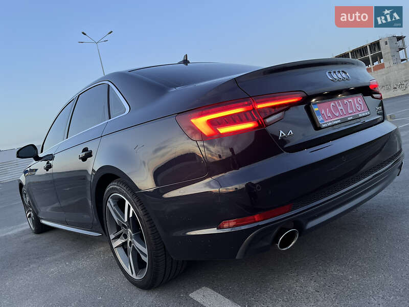 Седан Audi A4 2018 в Львові