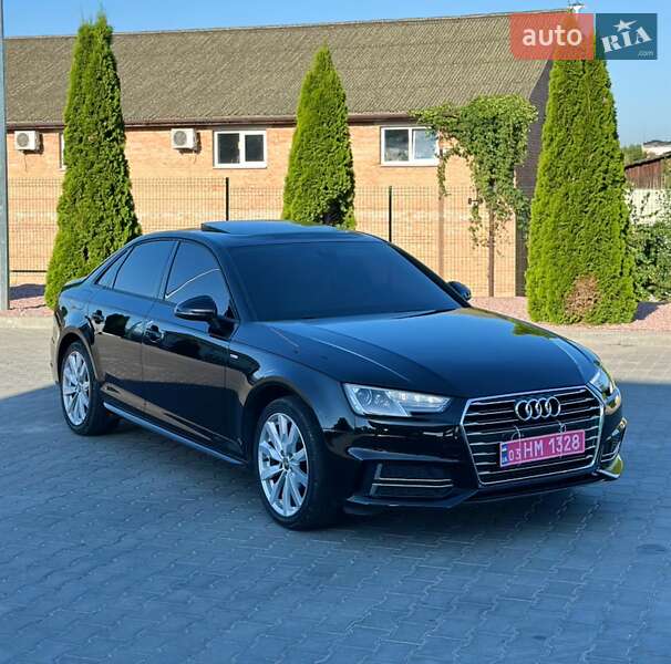 Седан Audi A4 2018 в 