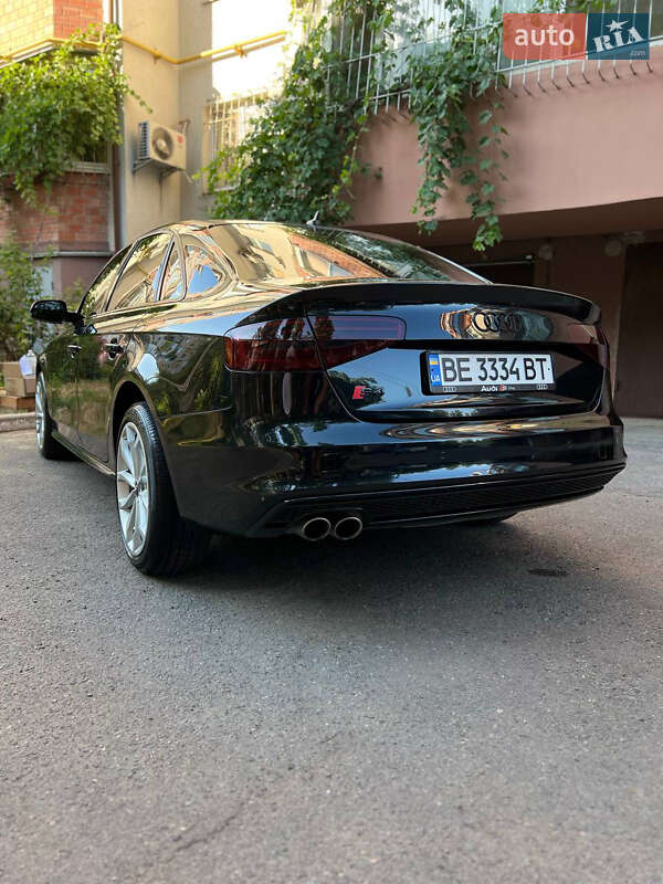 Седан Audi A4 2013 в Миколаєві
