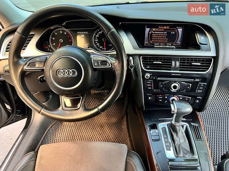 Седан Audi A4 2013 в Миколаєві