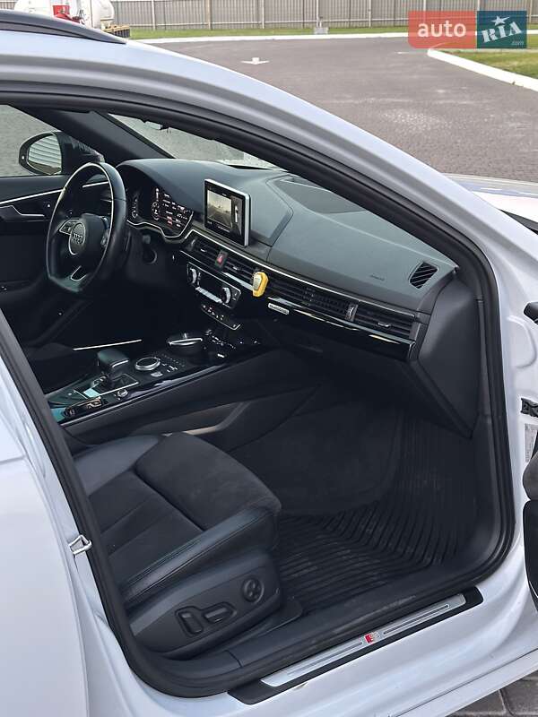 Універсал Audi A4 2016 в Миколаєві