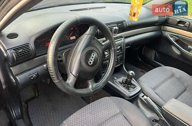 Седан Audi A4 2000 в 