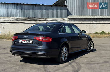 Седан Audi A4 2014 в 