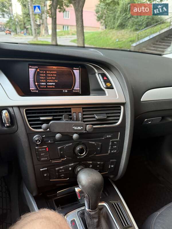 Седан Audi A4 2011 в Киеве