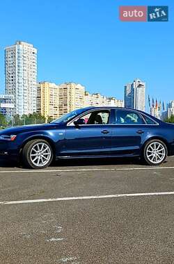 Седан Audi A4 2015 в 