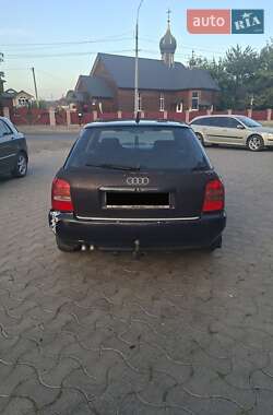 Универсал Audi A4 1996 в 