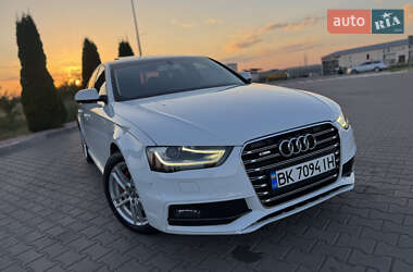 Седан Audi A4 2014 в 
