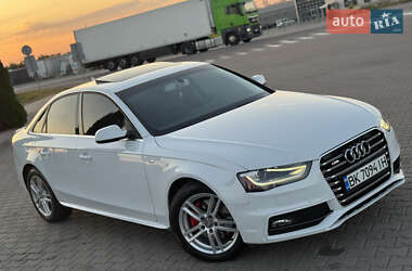 Седан Audi A4 2014 в 