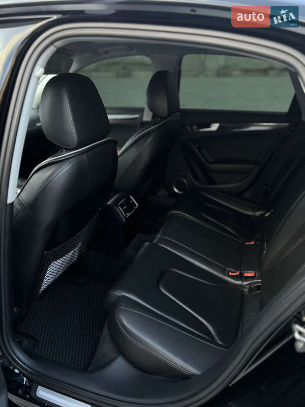 Седан Audi A4 2012 в Тернополі