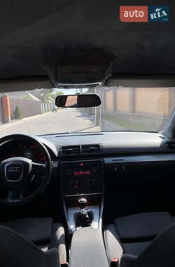 Седан Audi A4 2002 в 