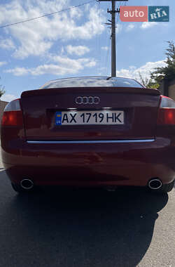 Седан Audi A4 2002 в 