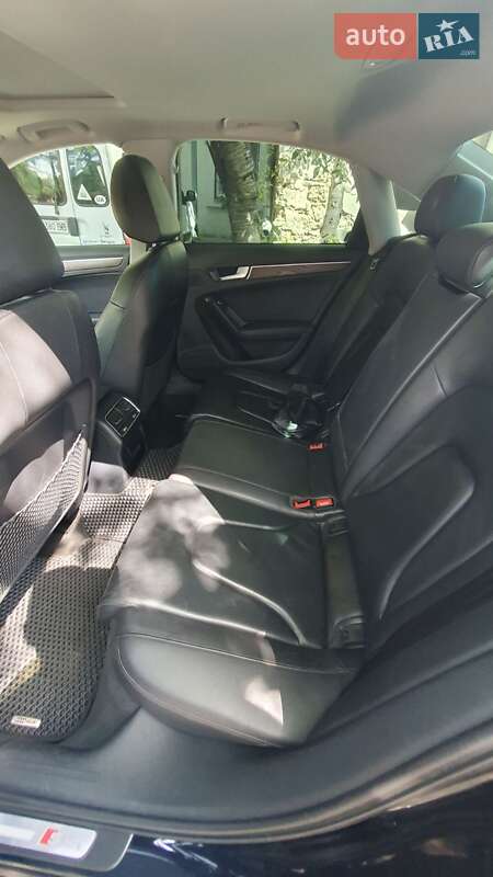 Седан Audi A4 2015 в Николаеве