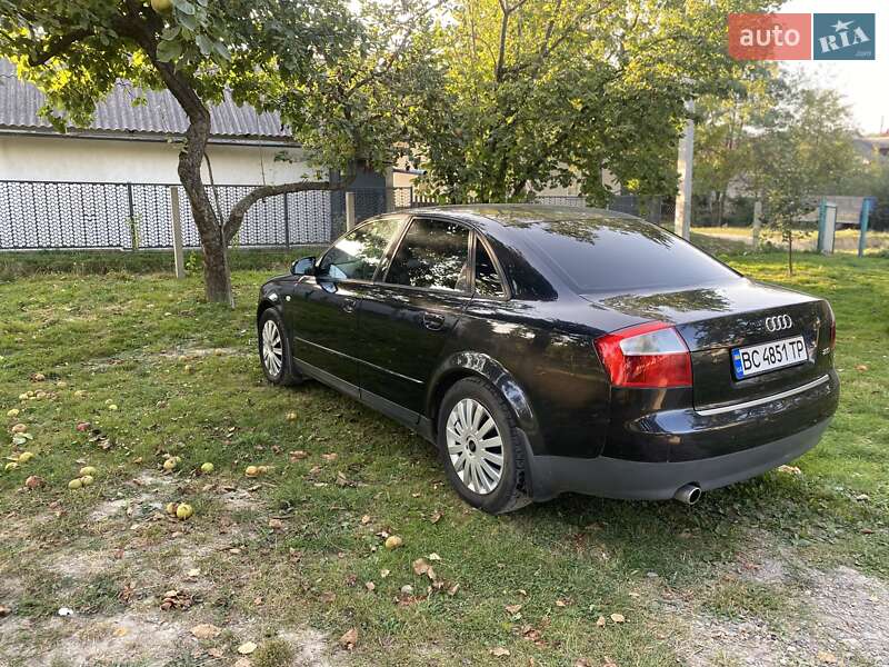 Седан Audi A4 2002 в 