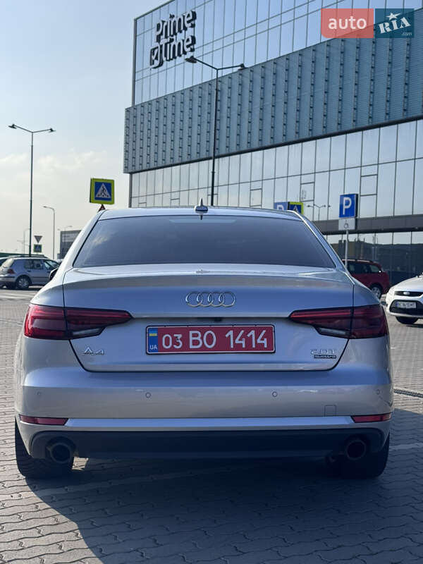 Седан Audi A4 2016 в Львові