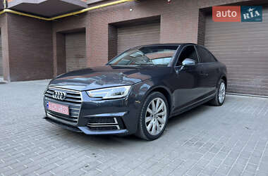 Седан Audi A4 2018 в Львові