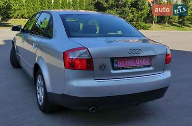 Седан Audi A4 2002 в 