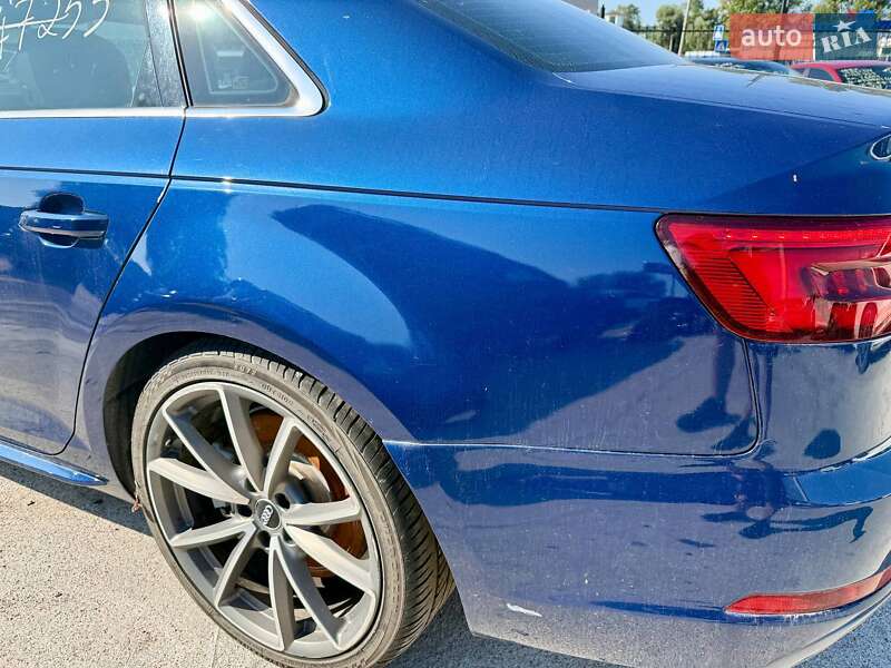 Седан Audi A4 2016 в Києві