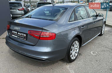 Седан Audi A4 2014 в 
