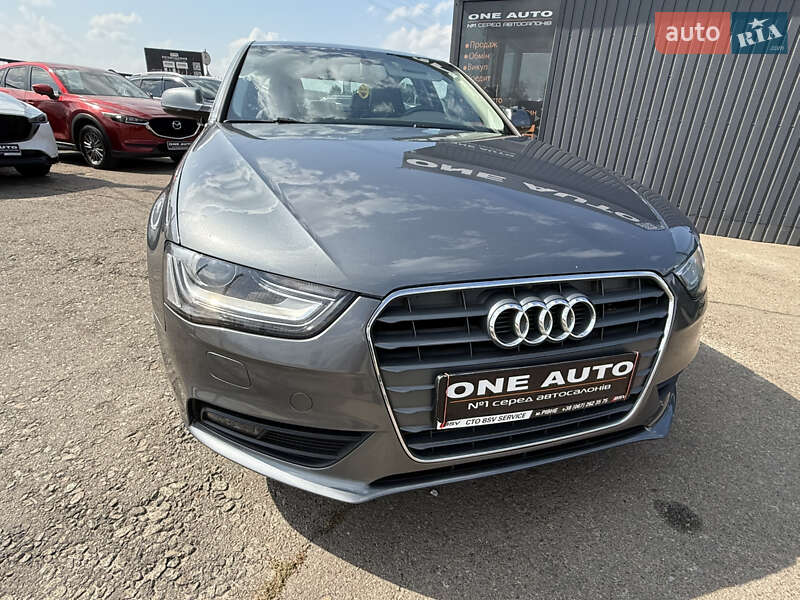 Седан Audi A4 2014 в Києві