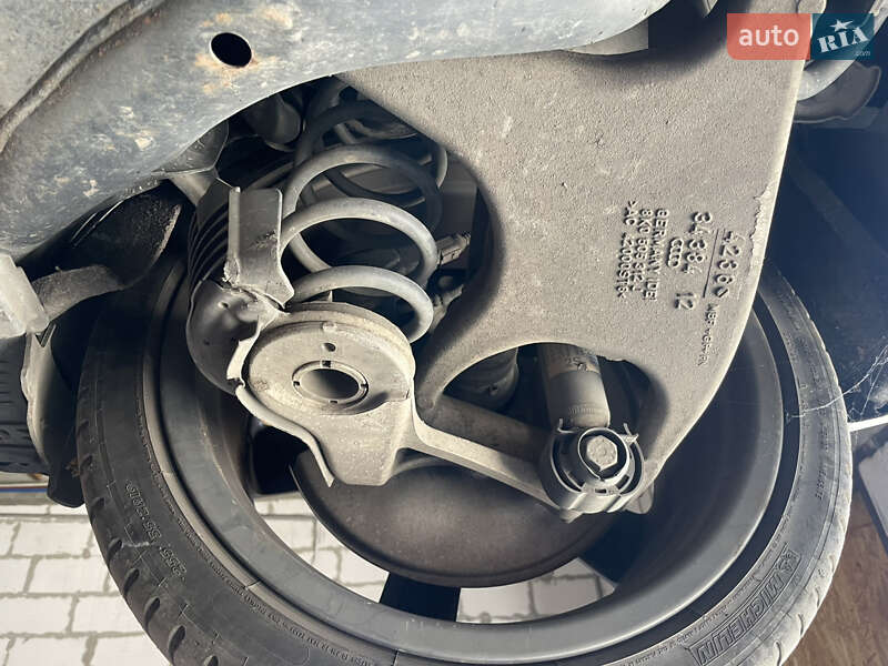 Седан Audi A4 2014 в Броварах