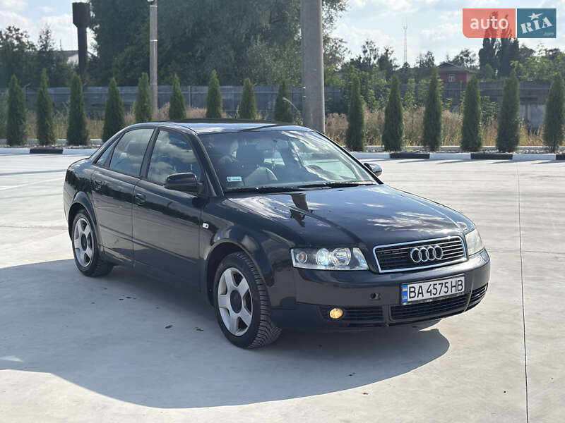 Седан Audi A4 2004 в Звягелі